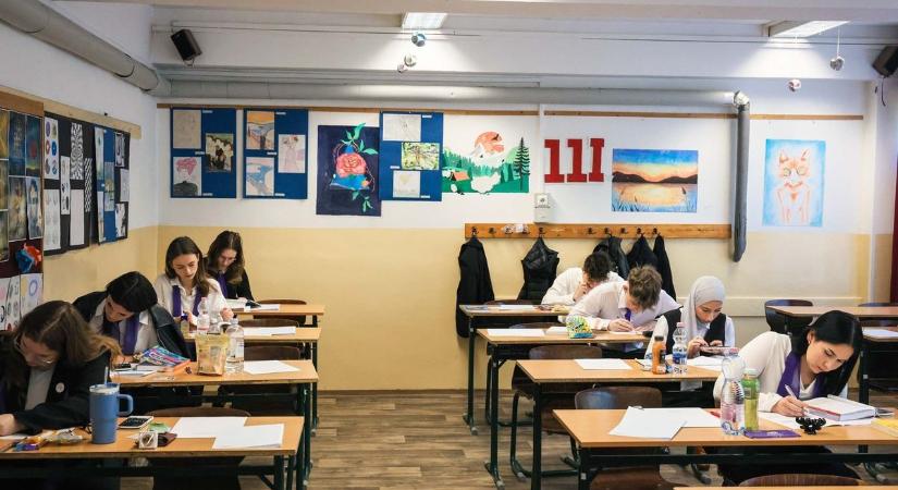Így érettségiznek az egri neumannos diákok - fotók