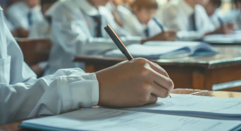 Megkezdődött a matekérettségi: Gráfok és exponenciális függvények az első feladatsorban