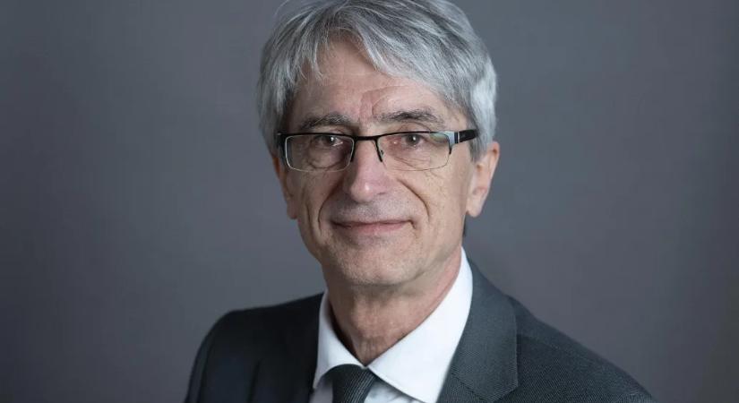 Pósfai Mihály lett a Magyar Tudományos Akadémia új elnöke