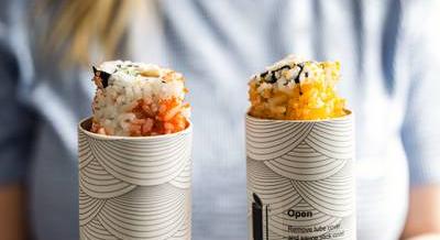 Street food lett a szusiból – Kipróbáltuk a TikTok-sztár SushiPop tekercseit