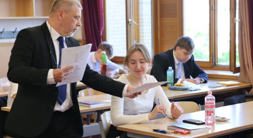 „Ez ujjgyakorlat lesz”– így biztatták a diákokat a matekérettségi előtt