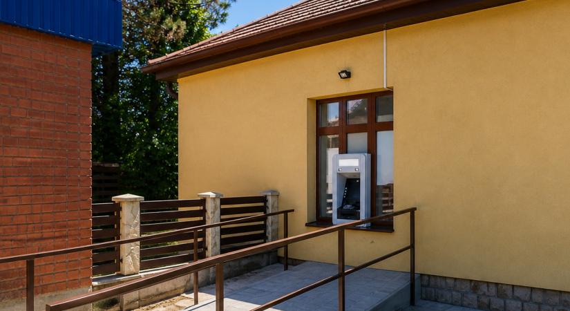 Ma délutántól üzemel a tokodi bankautomata
