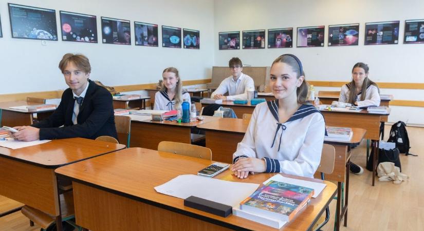 Felkészülten várták a veszprémi diákok a matematikaérettségit (galéria)