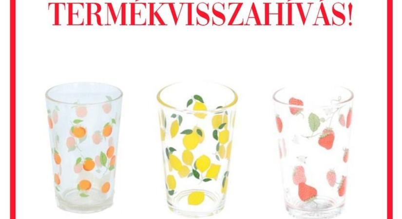 Nehézfém-kioldódás miatt azonnal visszahívták a mintás üvegpoharakat