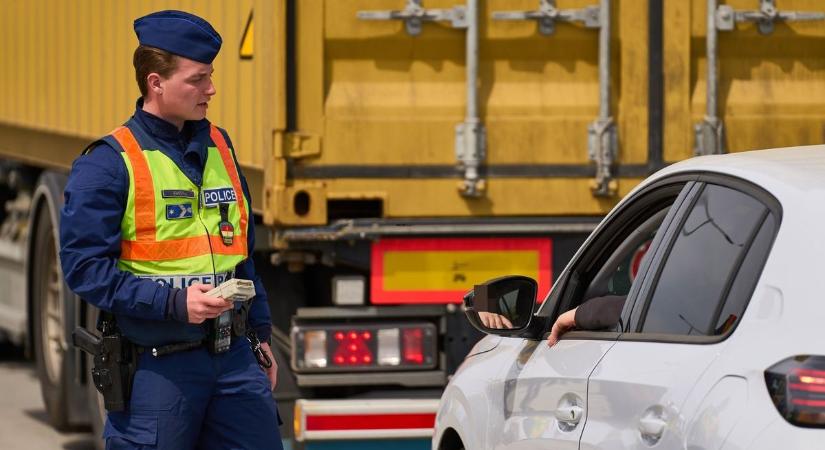 Razzia az M1-es autópályán: ennyi szabálysértőt találtak egyetlen nap alatt