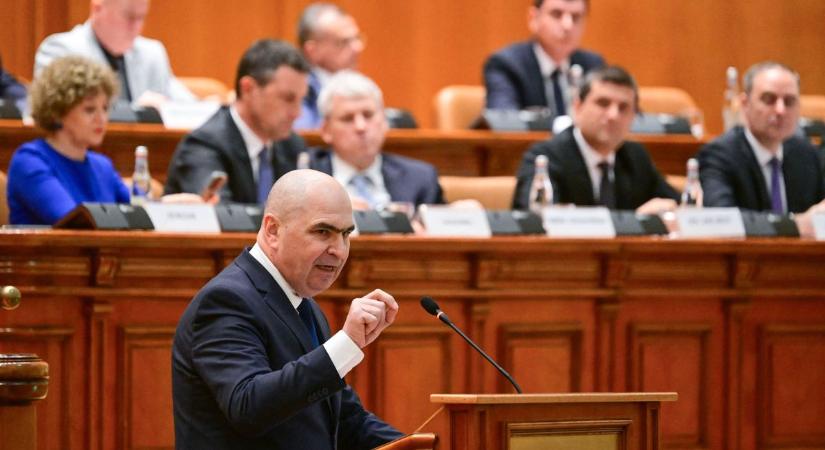Áll a bál a románoknál: megbukott a bizalmi szavazáson a Bolojan vezette kormány