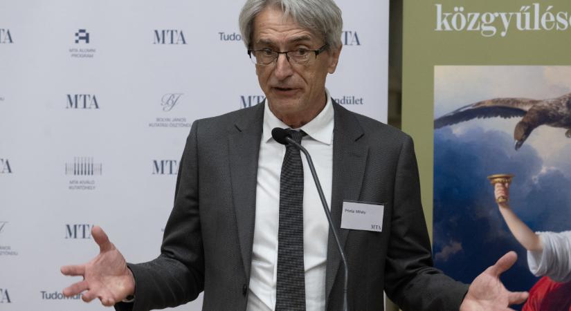 Pósfai Mihály: Ha most vissza tudunk térni Európába, akkor felívelő időszak jöhet