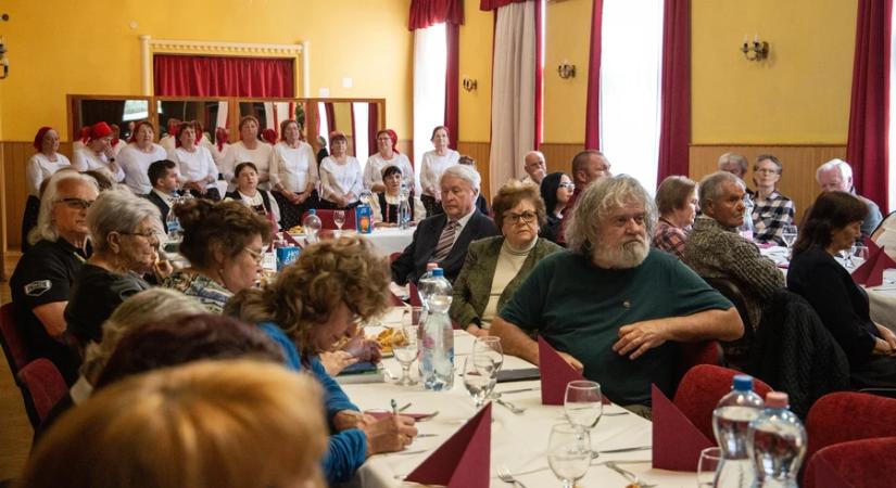 Hagyományőrzés és közösségépítés a lovagrend találkozón