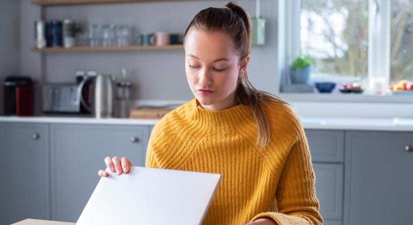 Érdemes minden nap kikapcsolni a laptopot? A szakértő válaszol