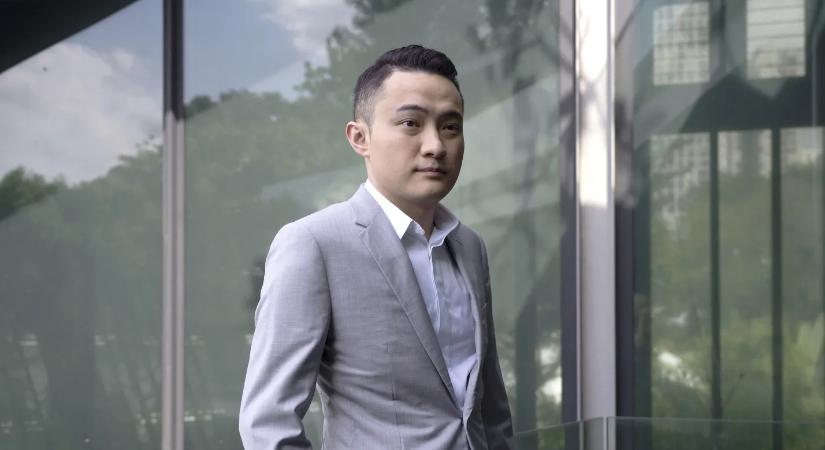 Nyílt háború: egymást pereli a Trump-közeli projekt és Justin Sun