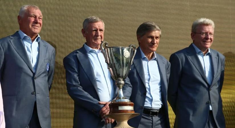 Köszöntötték a KEK-győztes Dinamo Kijev tagjait, így Rácz Lászlót is