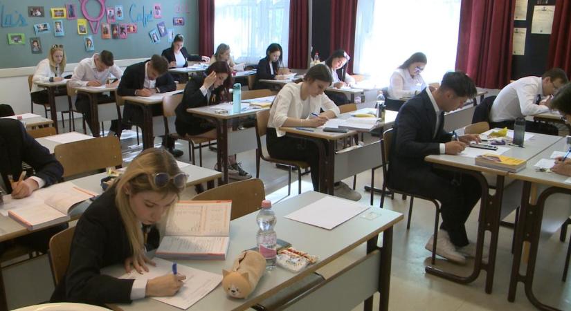A debreceni diákok szerint könnyebb volt a matekérettségi, mint a magyar – videóval