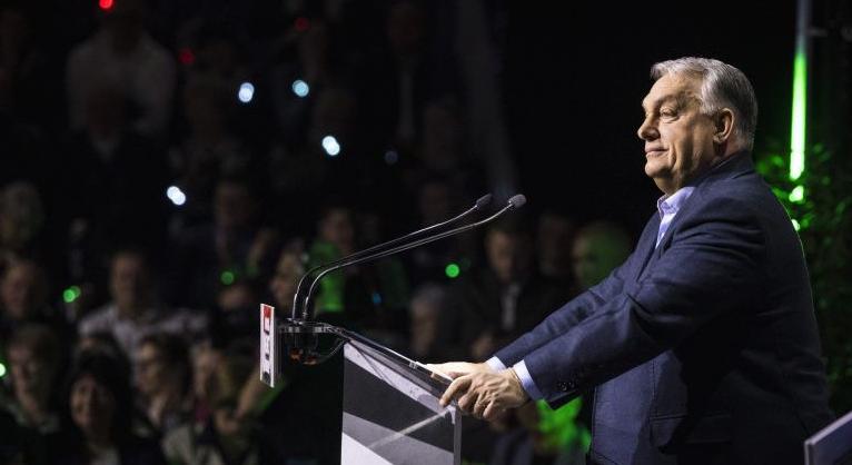 Orbán: ellenzékből nem újul meg a jobboldal, új korszak jöhet