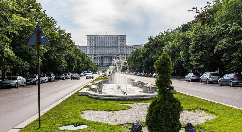 Bizalmatlansági indítvánnyal borult a román koalíció