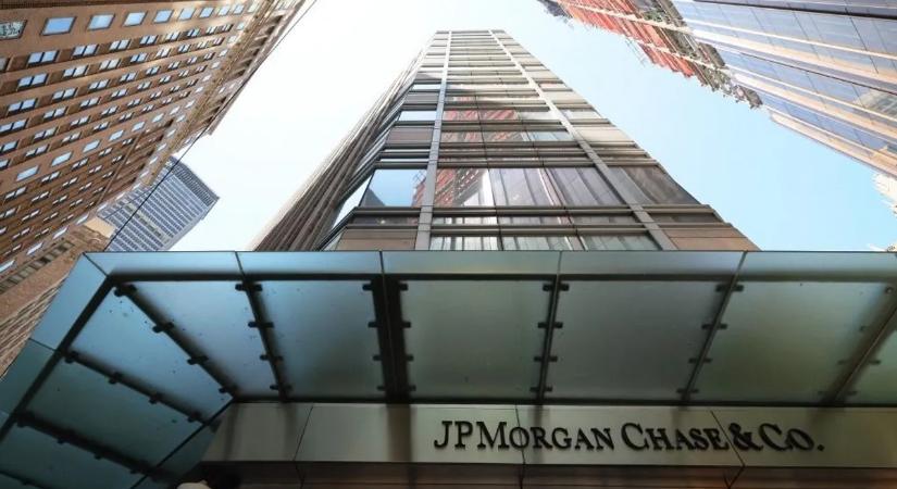Könyörgött, hogy hagyja abba – új fordulat a JPMorgan szexbotrány ügyében