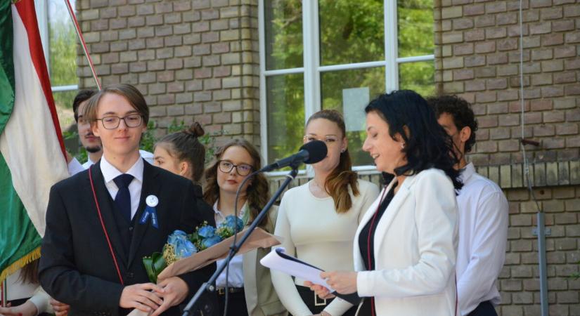 Díjazták a Bethlen legkiválóbb diákjait