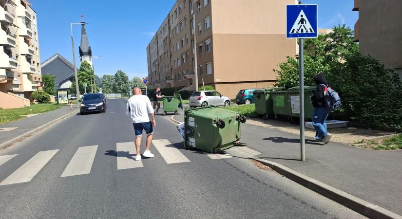 Viharos széllel jégesővel jön a keddi zivatar