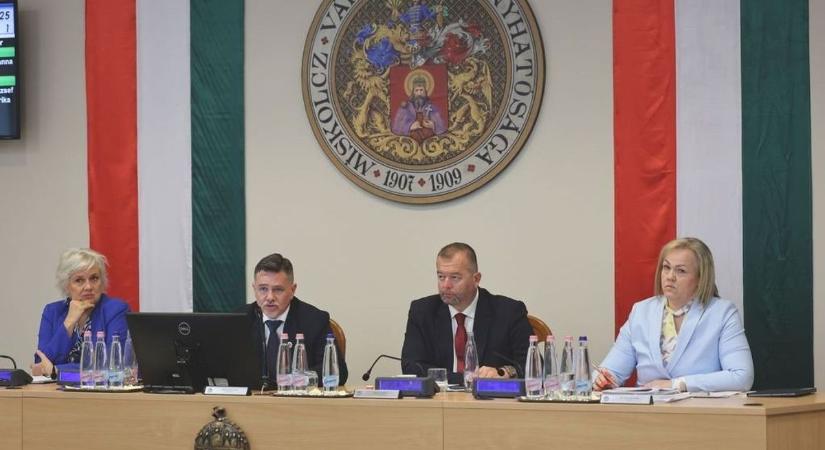 Lemondott Miskolc város jegyzője