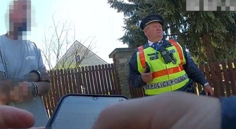 Motorcsónakot lopott a kikötőből, gyorsan elkapták a rendőrök (videó)