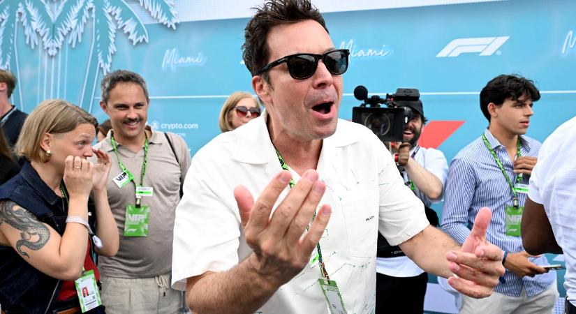Mikrofont zabált a celeb az F1-futamon
