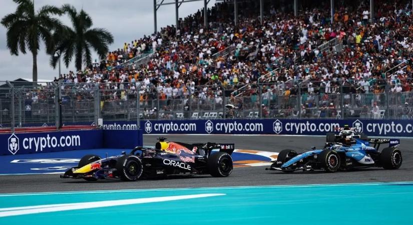 Korábbi csapattársa osztotta ki Max Verstappent a Miami Nagydíj után