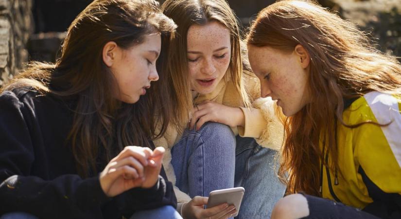 Van bármi pozitív hatása az iskolai telefontilalomnak?