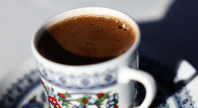 Akik több koffeines kávét isznak, kevesebbet szoronghatnak