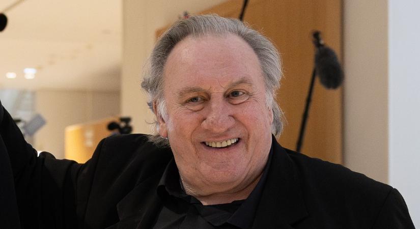 Prágában szúrták ki Gérard Depardieu-t a majdnem 30 évvel fiatalabb barátnőjével – fotók