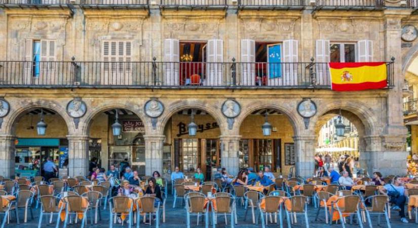 A turistákat is érinti: Szigorú szabályt vezet be Spanyolország