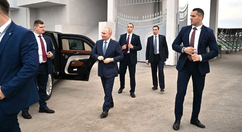 Putyin körül fokozták a biztonsági intézkedéseket, puccstól tartanak