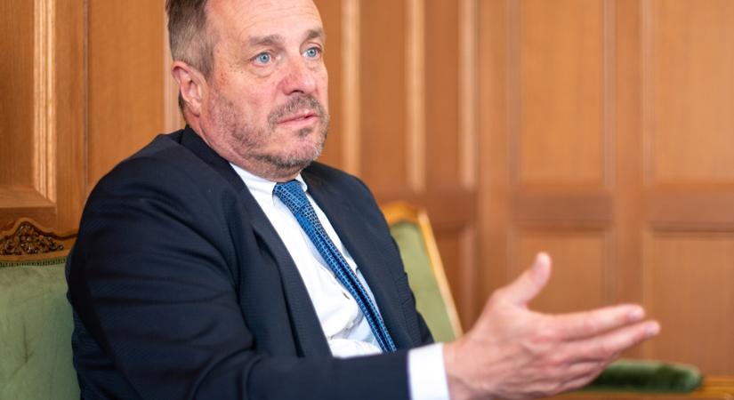 Hölvényi György: A víz nem pártpolitikai eszköz