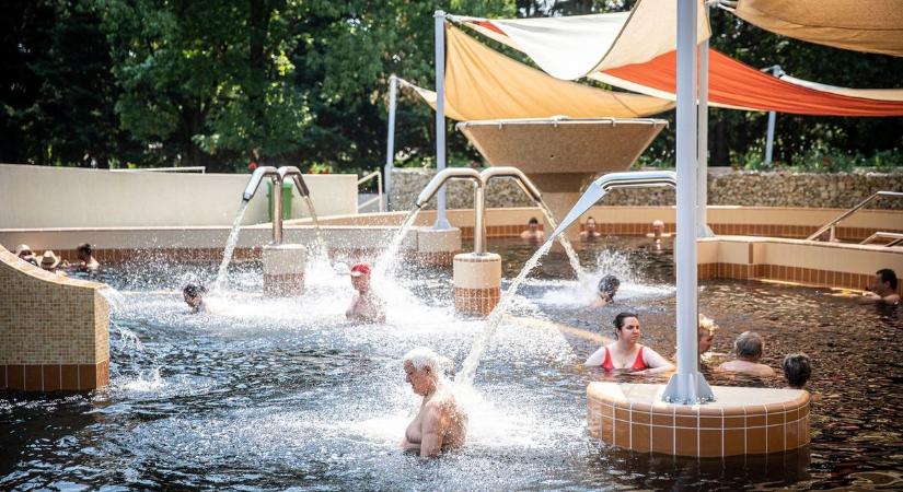Szerdán is velünk marad a kora nyárra emlékeztető meleg, ám néhol előfordulhat csapadék