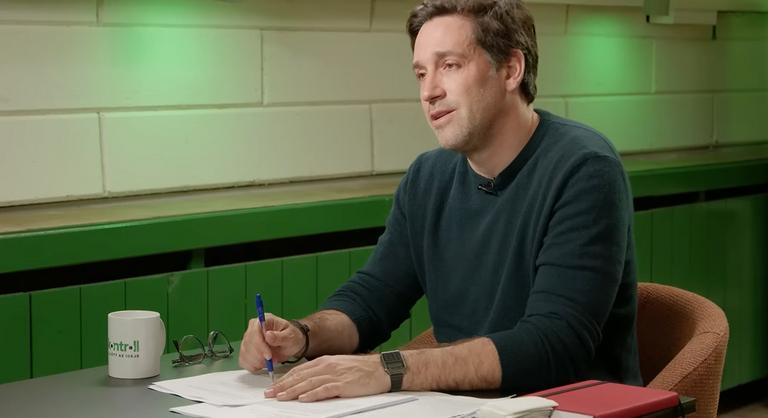 Különös dolgot vettek észre Balásy Gyula könnyes interjújánál