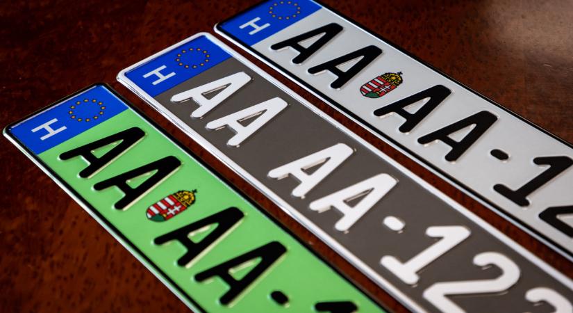 Fura fordulat a magyar rendszámoknál