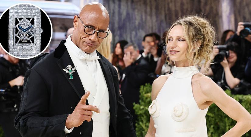Egymilliárdos Jacob & Co.-t választott szoknyájához Dwayne Johnson