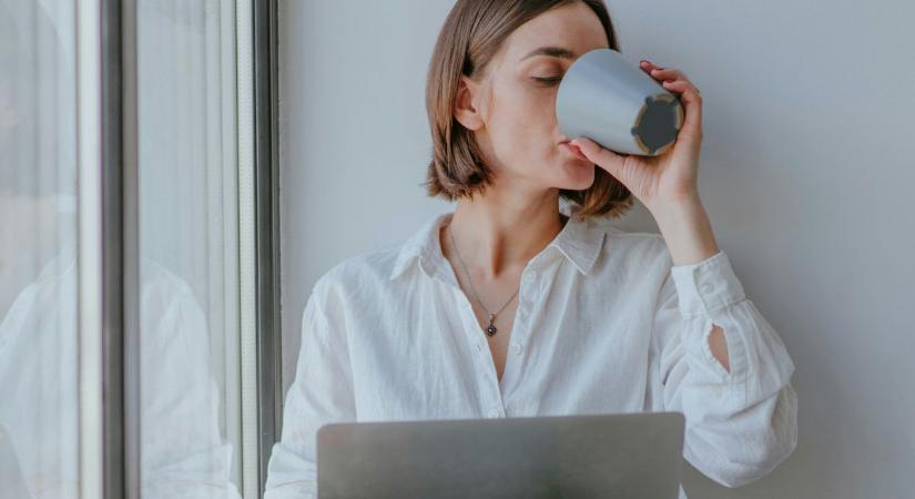 Meglepő: pontosan ennyi kávét kell innod ahhoz, hogy csökkentse a stresszt