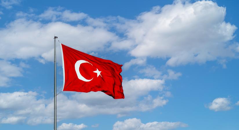 Elosztó szerepre törekszik Törökország – A háború árnyékában Ankara újraosztaná a lapokat