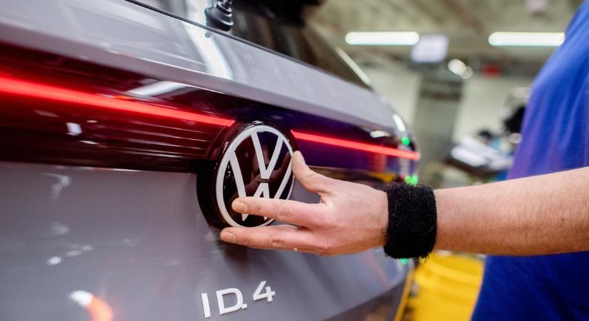 Bajban van a Volkswagen: másfél milliárd eurós bírság fenyegeti