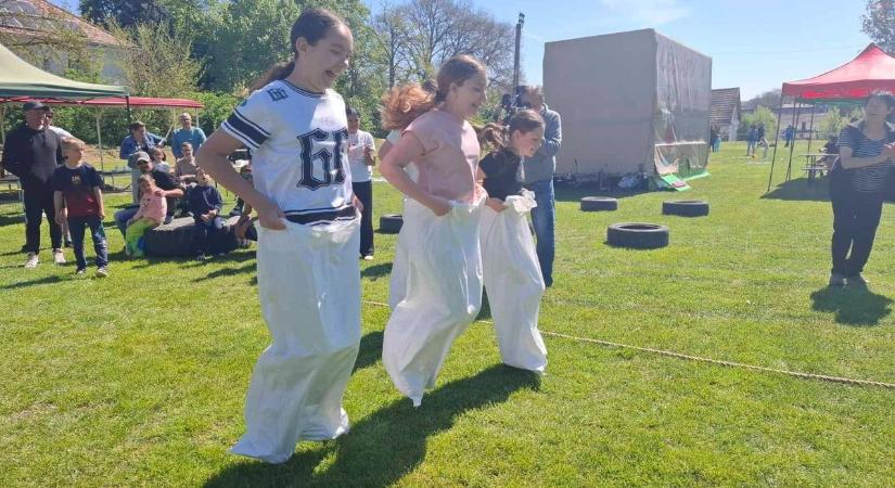 Majális: Ahol a májusfa mellett a palacsinta is az égig ért! (videó)