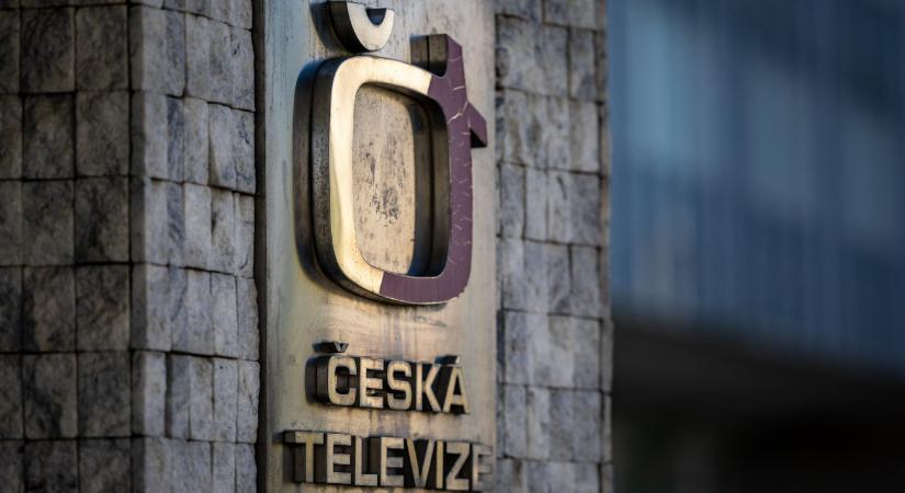 Tömegek lepték el Prága utcáit a közmédia miatt