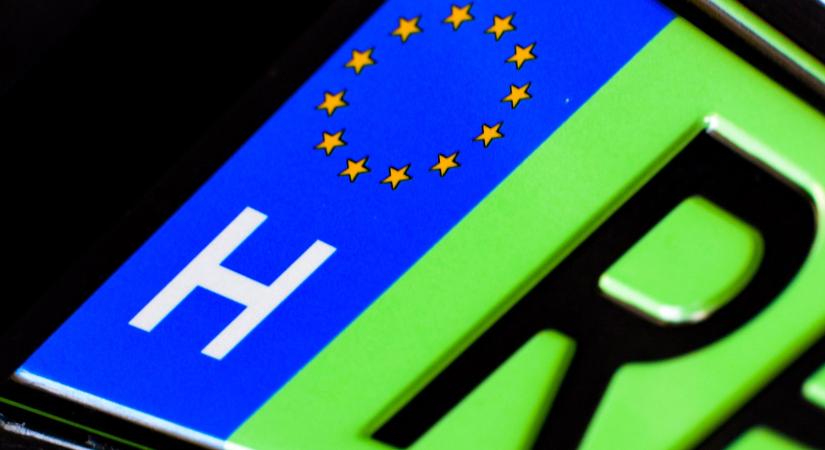 Nem fizetnek félmilliót rendszámra a magyarok