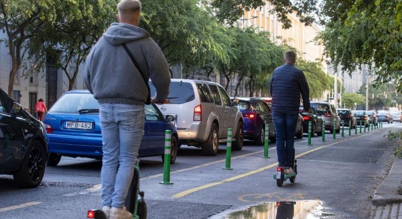 E-rollerezők figyelem! 200 ezer forintos bírság is jöhet, ha ezt kihagyod