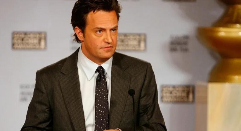 Árverezik Matthew Perry hagyatékát, a bevételt a tiszteletére létrehozott jótékonysági alapítvány kapja