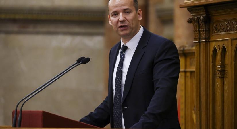 Balásy Gyula újabb pofonért jelentkezett be, Toroczkai László sem hallgat tovább