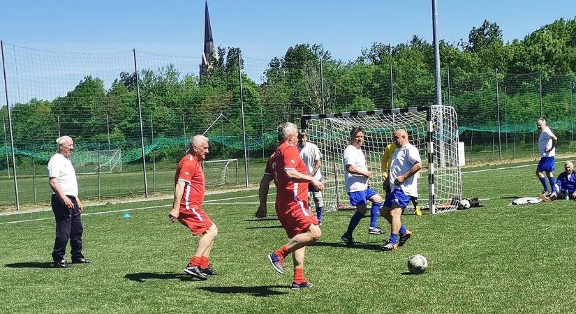 Nincs fék, hengerelnek a kaposvári veteránok
