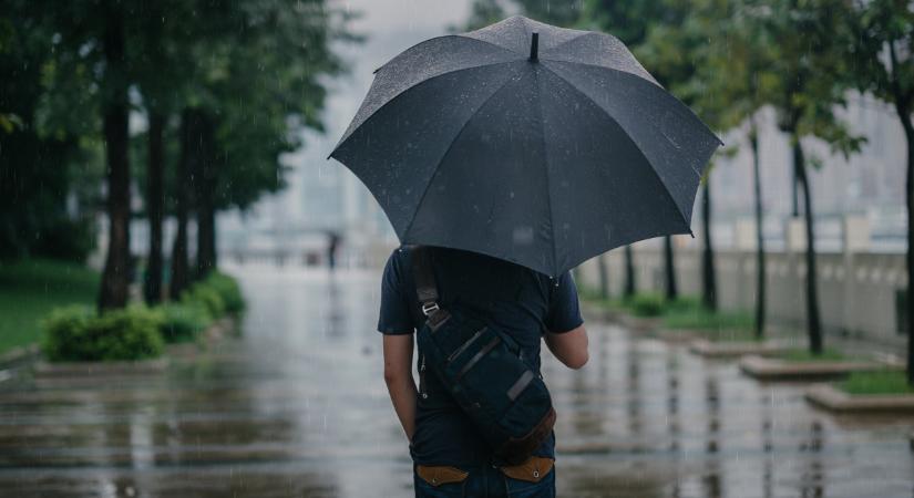 Durva vihar jöhet ma ebben a 9 megyében: mutatjuk, hol lehet jégeső is