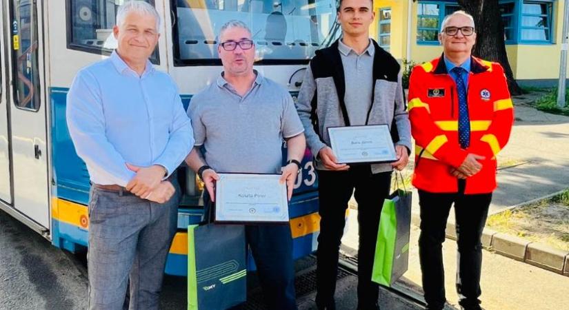 Kitüntették az életmentő villamosvezetőket Debrecenben