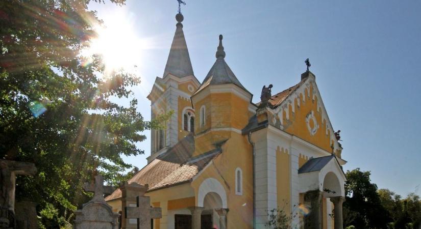 A műszer már jelzett: most kiássák, mi van a keszthelyi kápolna alatt