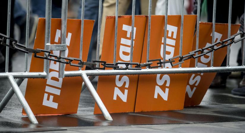 Fideszes polgármesterek ellenzékben: Dobjuk ki a jelenlegi rendszert!