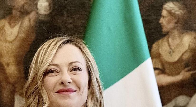 Giorgia Meloniról fehérneműs kép jelent meg saját oldalán – ezért csinálta